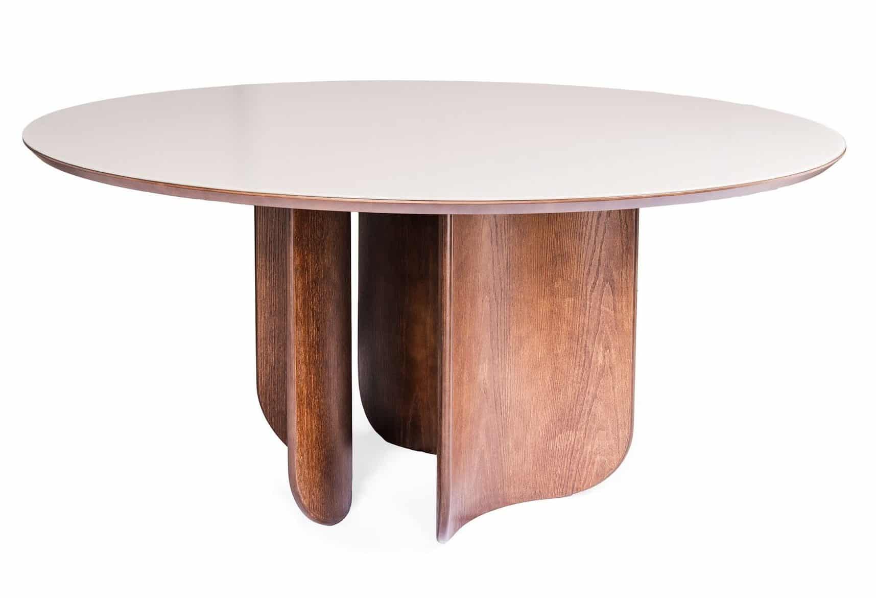 mesa con base escultural