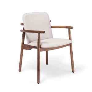 Silla Guanabara madera tapizada beige diseño retro moderno Panamá