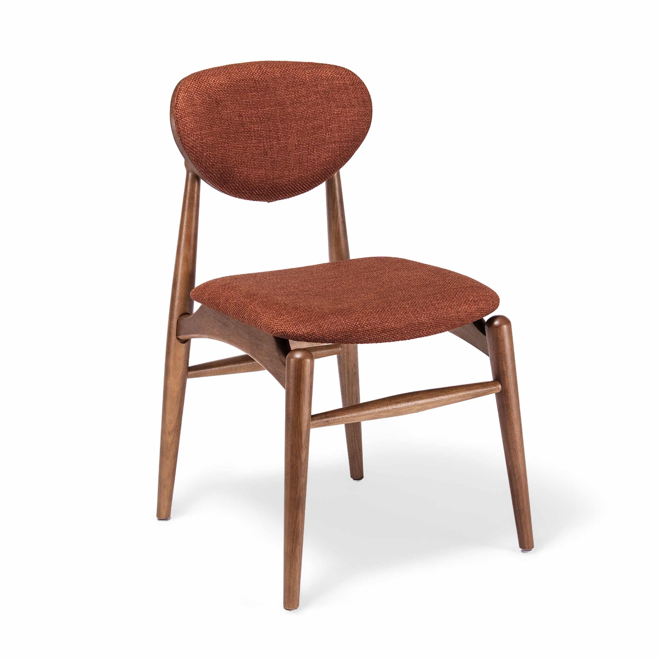 Silla Lena madera oscura tapizada terracota diseño moderno Panamá