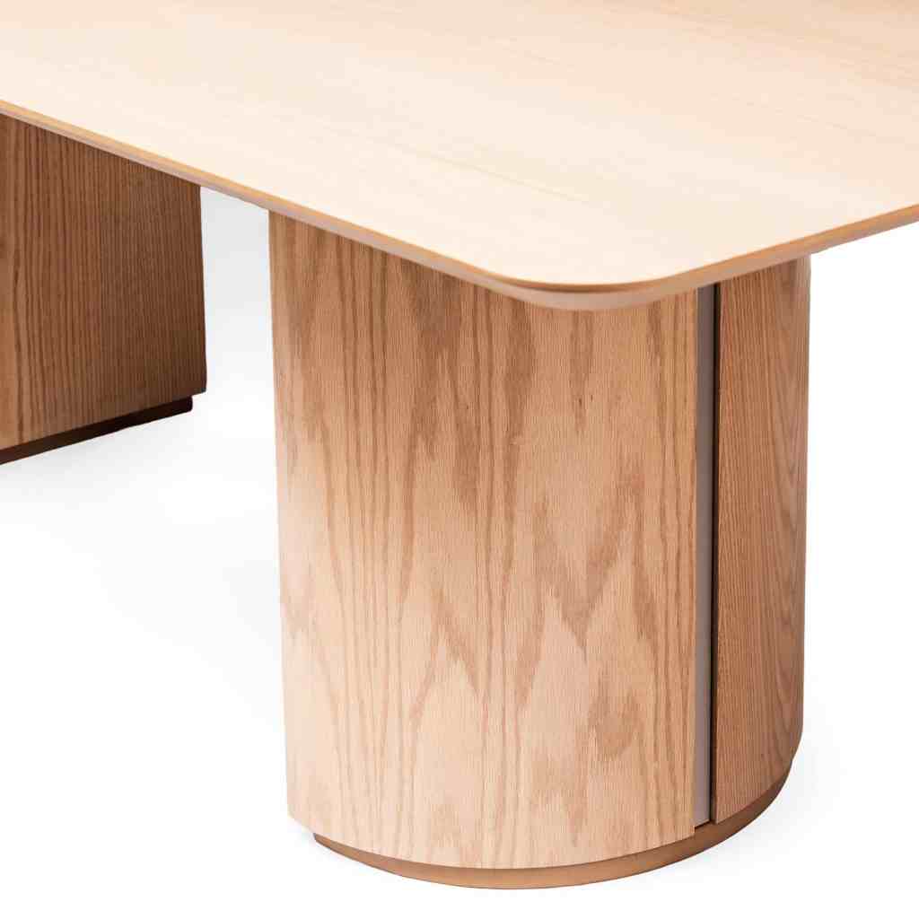 mesa Moon madera clara minimalista en muebleria panama tribeca home and mattress