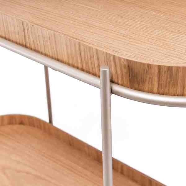 Mesa lateral moderna madera clara y metal diseño contemporáneo Panamá